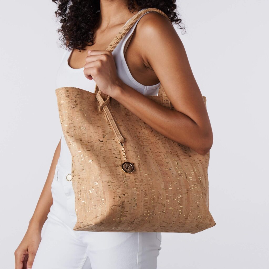 Svala Cork Purse