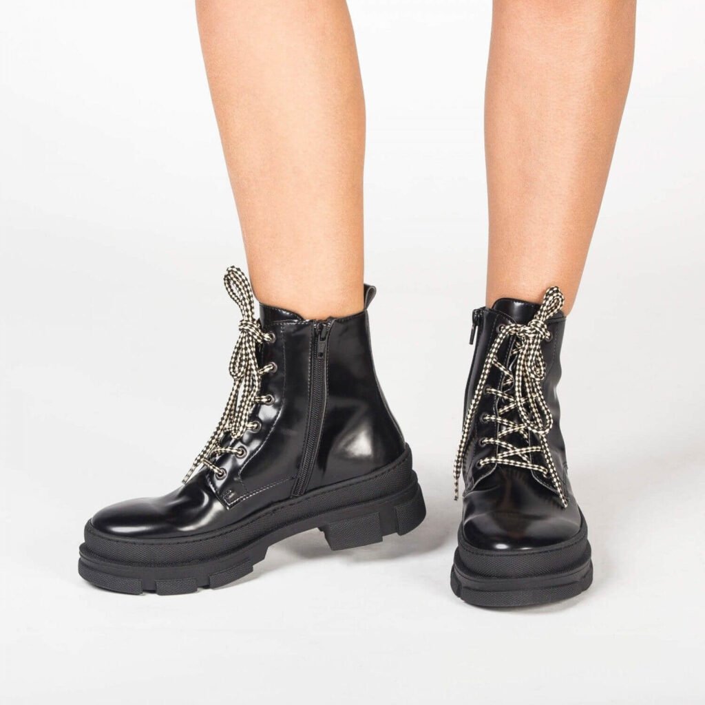 Nae shiny combat boots