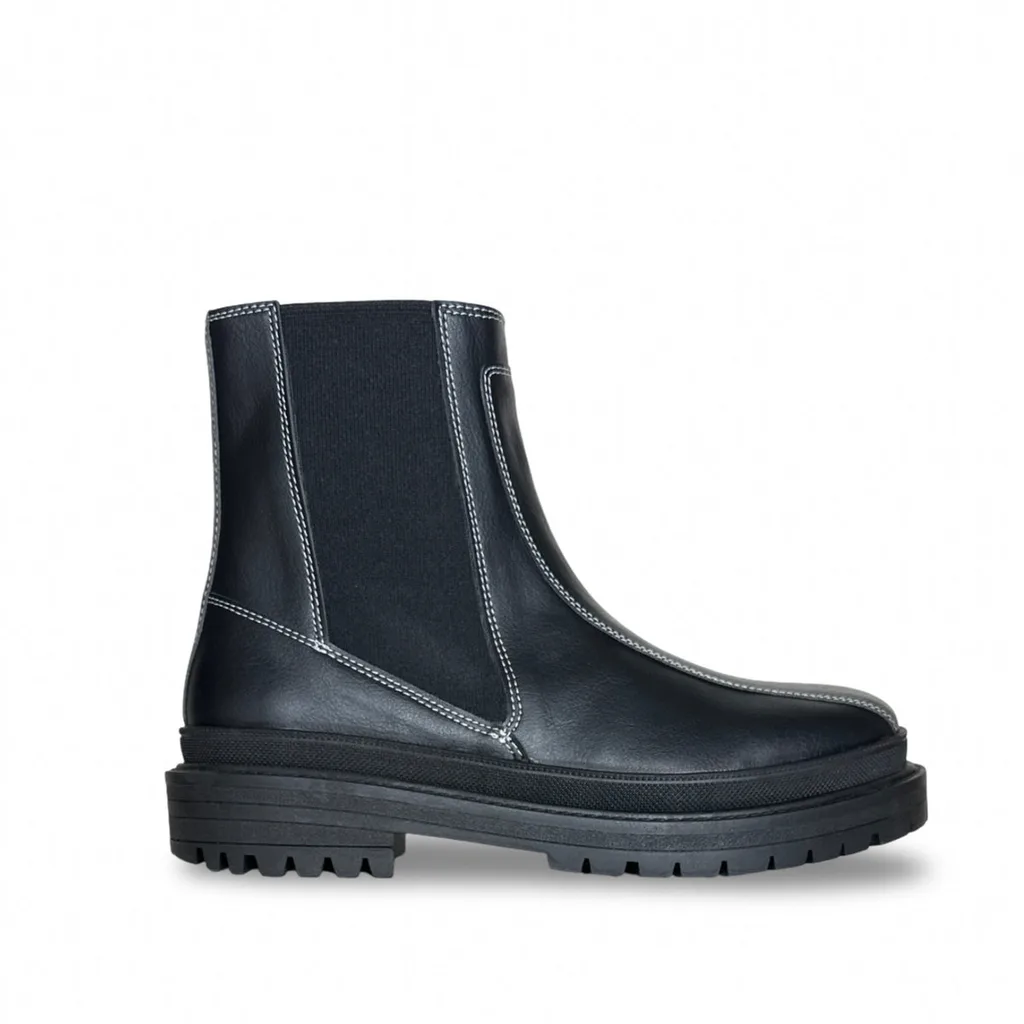 Nae Abril vegan Chelsea boots
